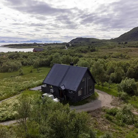 度假居 Bestefarhaugen - The Cozy House On The Hill - With A Dome Bo (Nordland)
