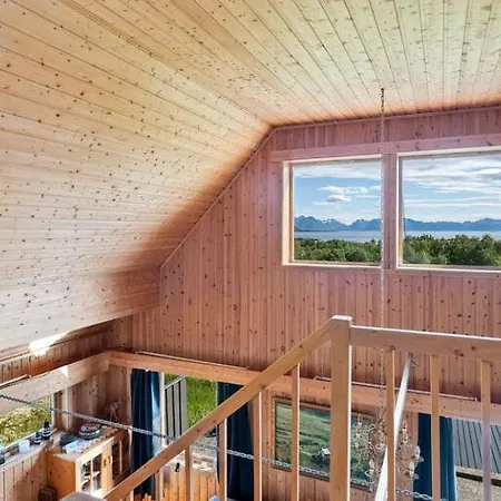 Bestefarhaugen - The Cozy House On The Hill - With A Dome 度假居 Bo (Nordland)