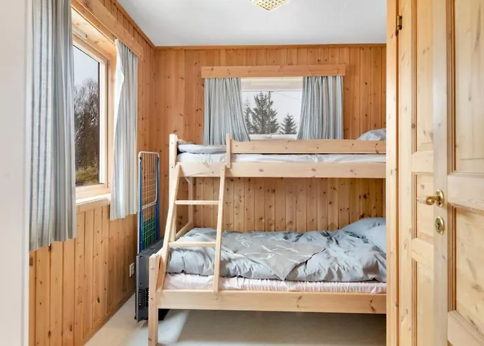 Hébergement de vacances Bestefarhaugen - The Cozy House On The Hill - With A Dome Bo (Nordland)