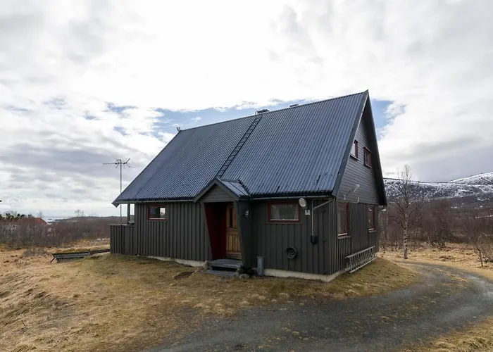 Hébergement de vacances Bestefarhaugen - The Cozy House On The Hill - With A Dome Bo (Nordland)