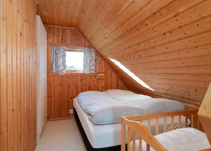 Bestefarhaugen - The Cozy House On The Hill - With A Dome Hébergement de vacances