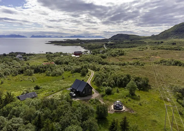 Bestefarhaugen - The Cozy House On The Hill - With A Dome *