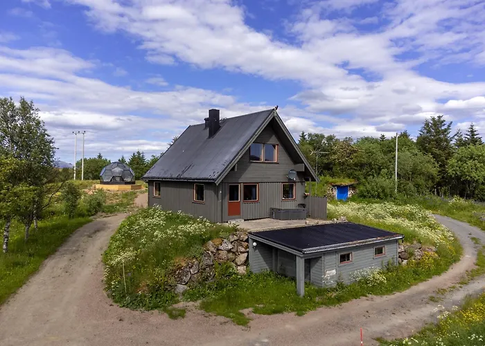 Bestefarhaugen - The Cozy House On The Hill - With A Dome * Bo (Nordland)
