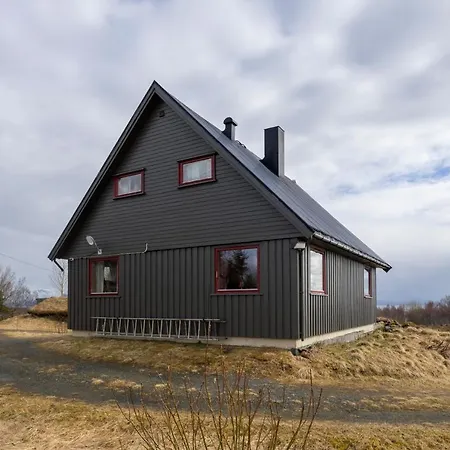 Bestefarhaugen - The Cozy House On The Hill - With A Dome Bo (Nordland)