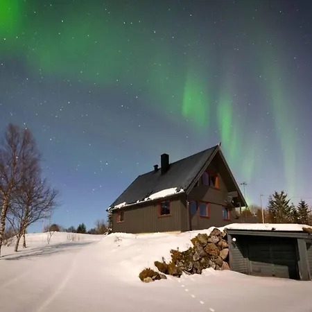 Dom wakacyjny Bestefarhaugen - The Cozy House On The Hill - With A Dome